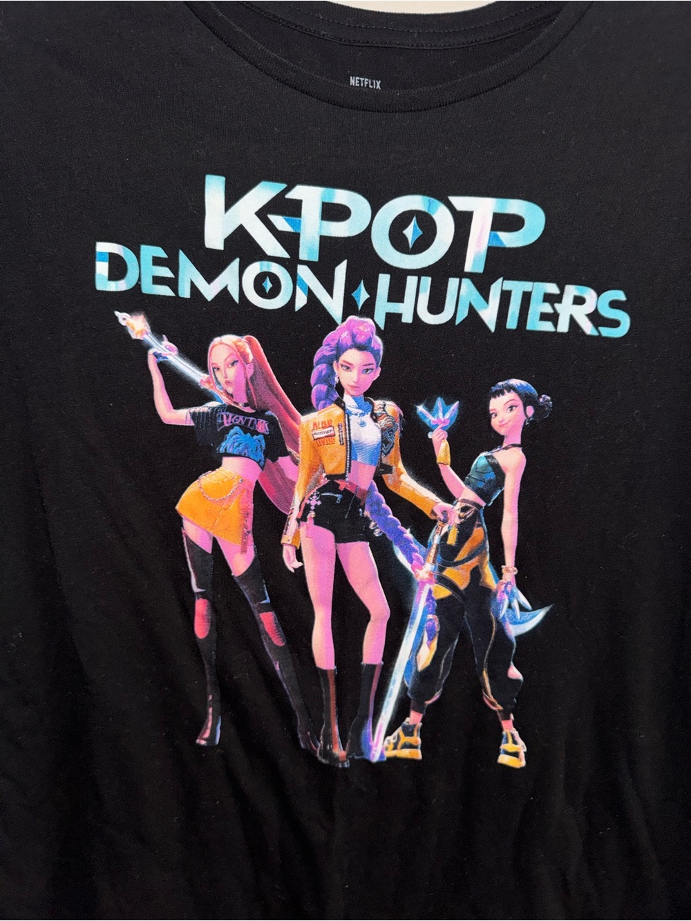 Netflix Black Short Sleeve "K-Pop Demon Hunters" Graphic Tee with Neon Print - Picture 2 of 4